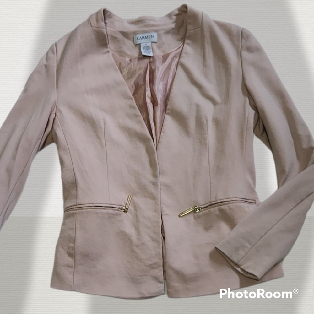 Carmen Marc Valvo light pink super soft blazer, size 4